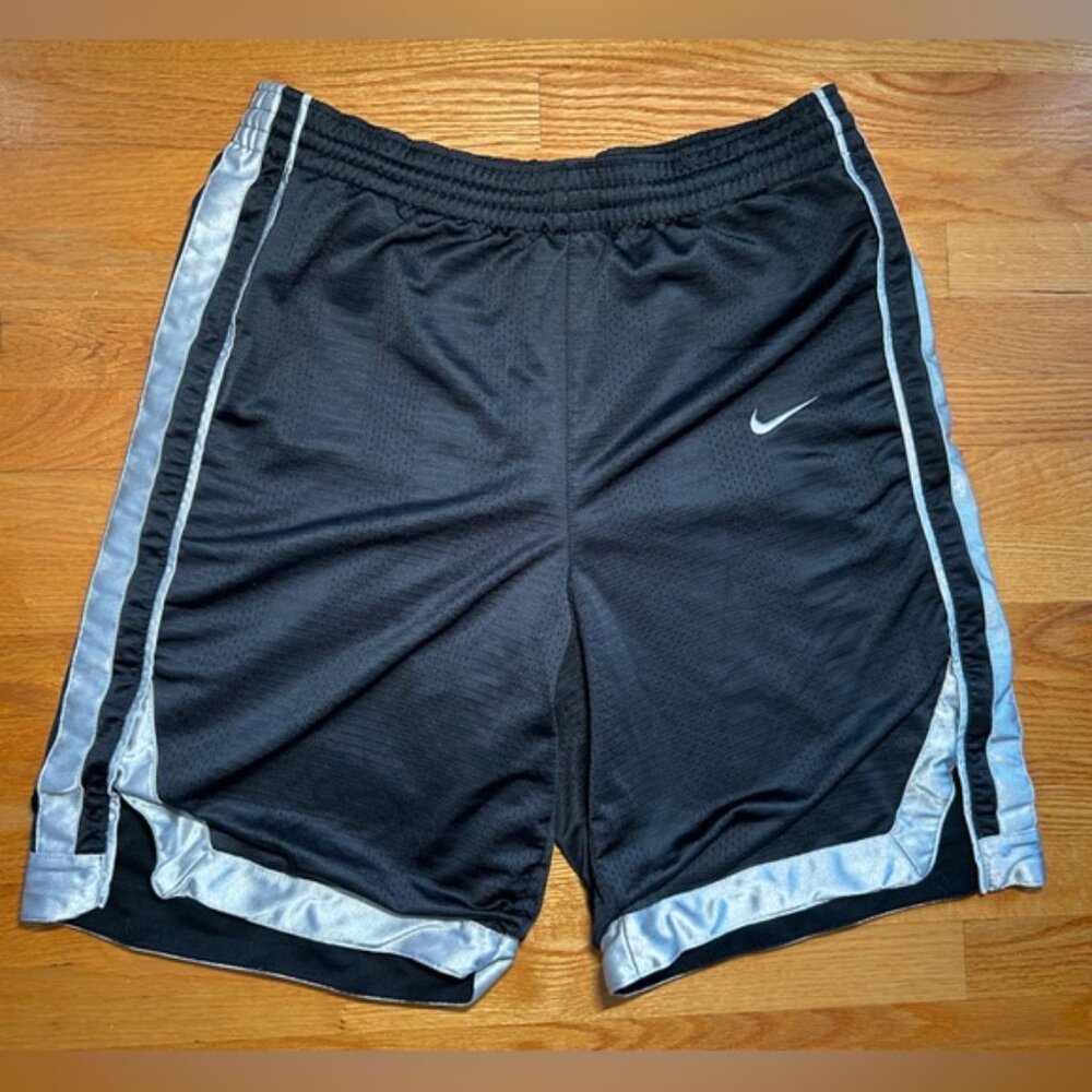 Y2K Nike Baggy Athletic Shorts Medium